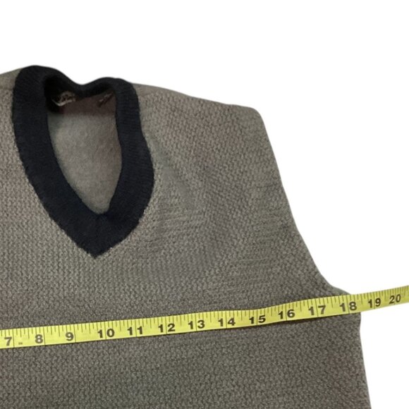 Vintage Guess‎ Classics Gray & Black Merino Wool V-Neck Sweater Vest - Men's XL - Picture 3 of 5